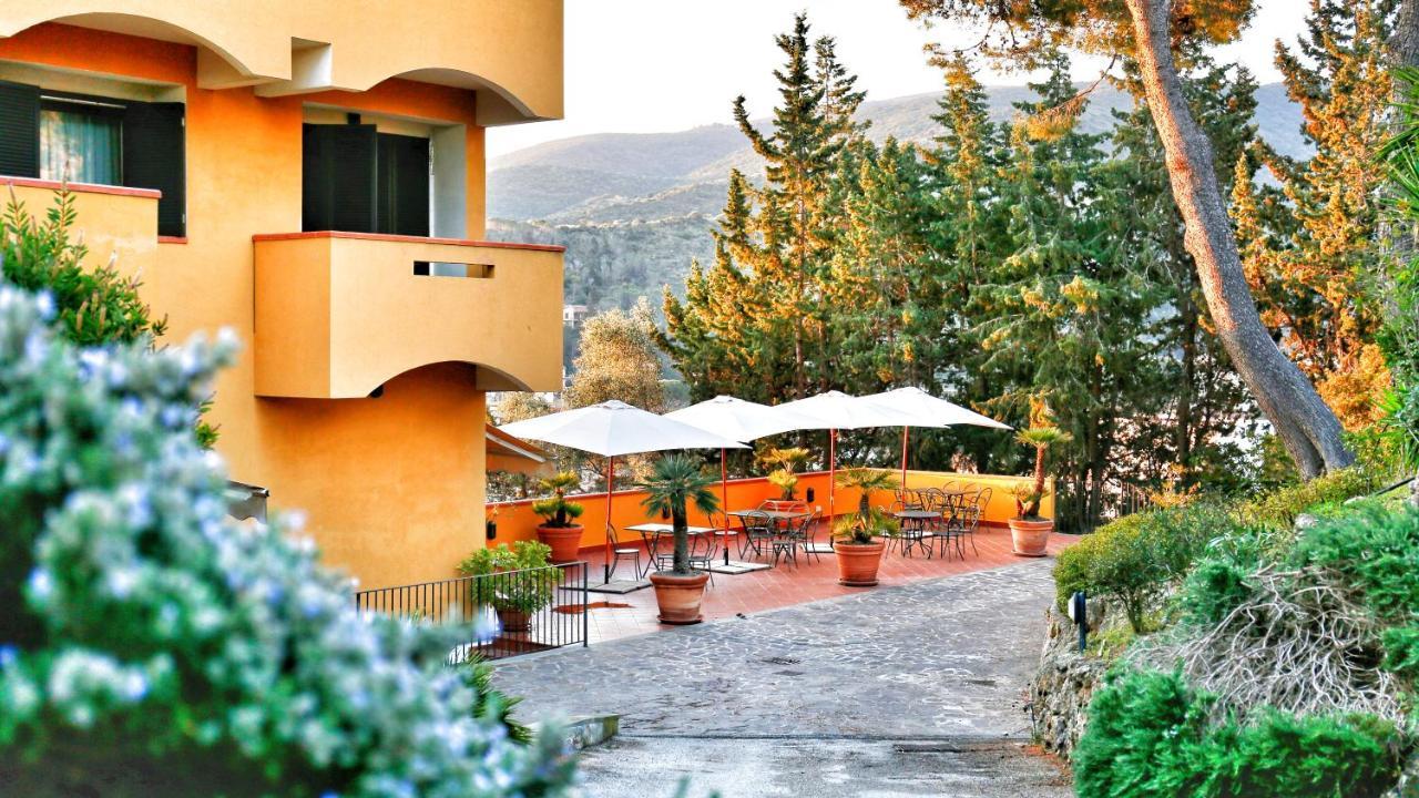 Albergo Filippo II Порто Санто Стефано Экстерьер фото