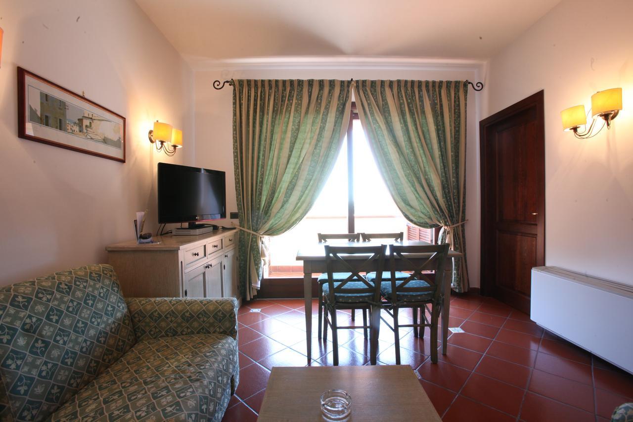 Albergo Filippo II Порто Санто Стефано Экстерьер фото